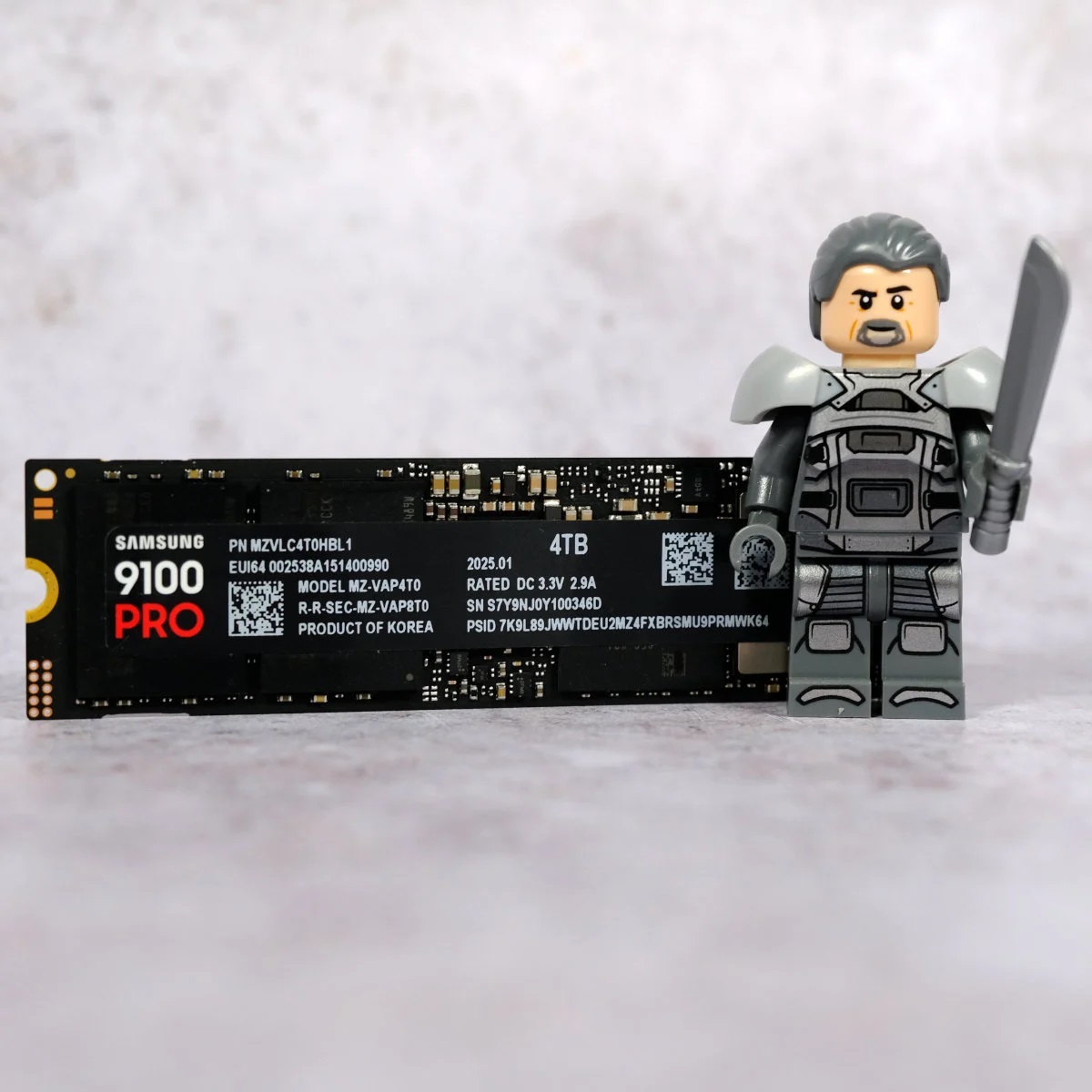 PCIe 5.0 SSD妥妥智商稅？測完三星9100 Pro后我悟了